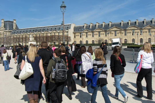 Walking to Louvre in Paris